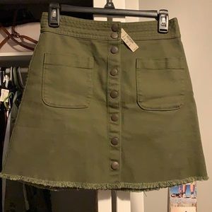 NEVER WORN- Madewell mini skirt